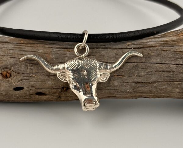 LONGHORN NECKLACE